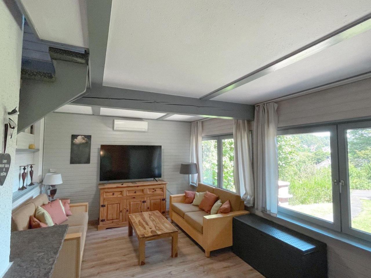קירכהיים Ferienhaus "Schmetterling" Am See Im Bergland מראה חיצוני תמונה