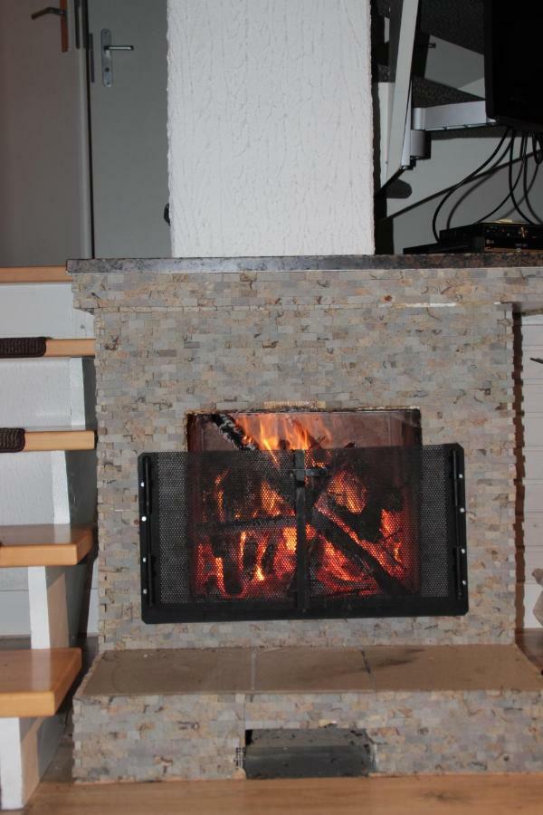 קירכהיים Ferienhaus "Schmetterling" Am See Im Bergland מראה חיצוני תמונה